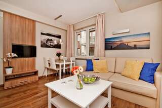 Апартаменты BlueApart Marina Jastarnia Ястарня One-Bedroom Apartment with Balcony - Floriana Ceynowy 13D/10 Street-3